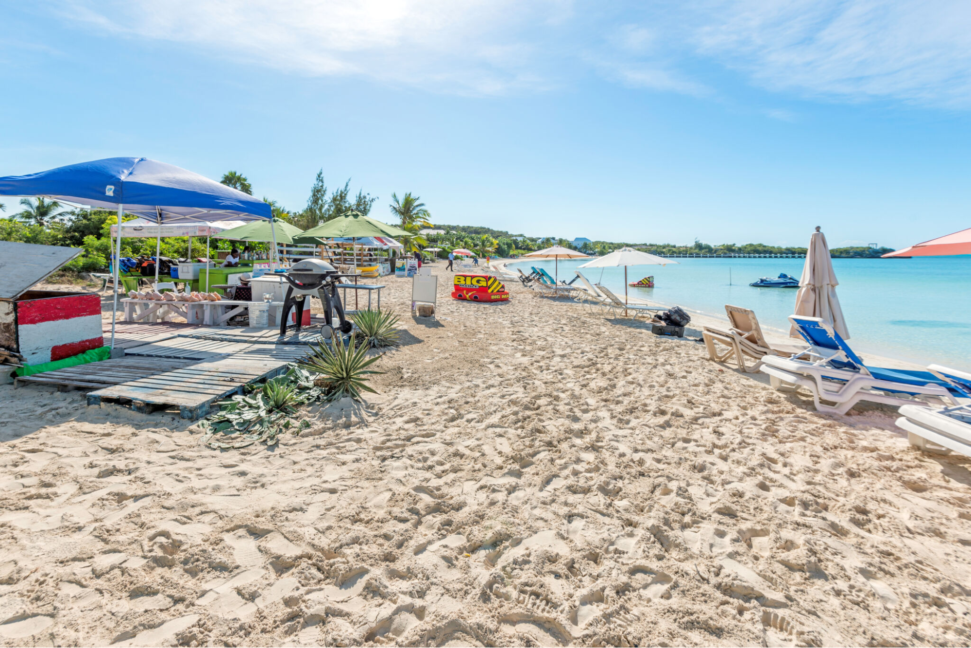 Sapodilla Bay Beach - Turks and Caicos - Paradise Carts