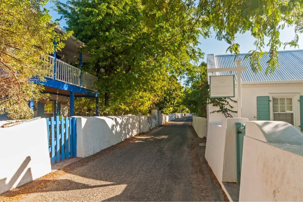 Cockburn Town – Local Culture & Historic Streets -Turksandcaicos -Paradisr carts