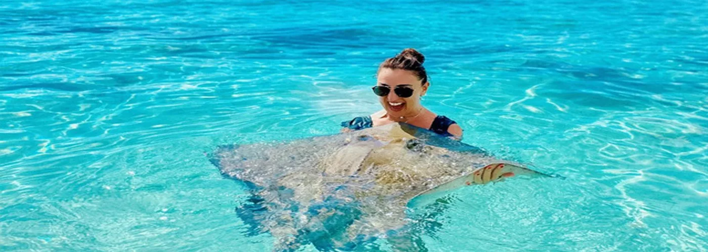 Turks & Caicos -Paradose cart